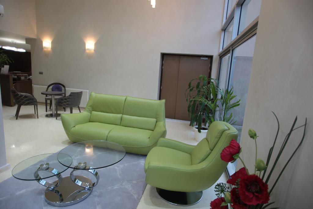 Hôtel Les Trois Roses, Meylan Grenoble The Originals Boutique Extérieur photo