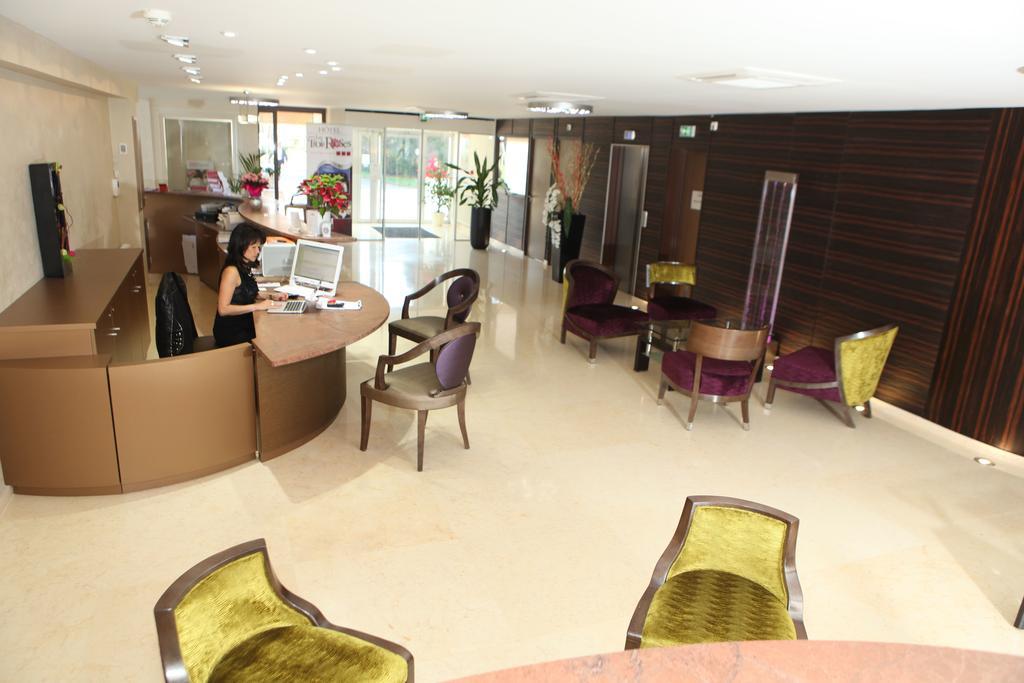 Hôtel Les Trois Roses, Meylan Grenoble The Originals Boutique Extérieur photo