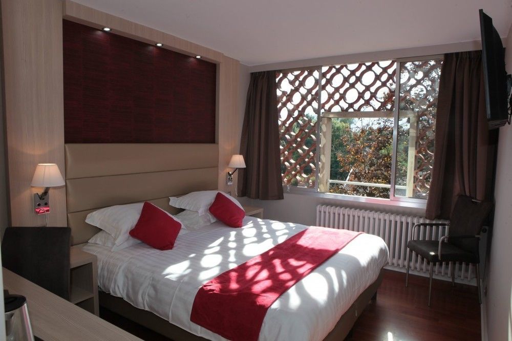 Hôtel Les Trois Roses, Meylan Grenoble The Originals Boutique Extérieur photo